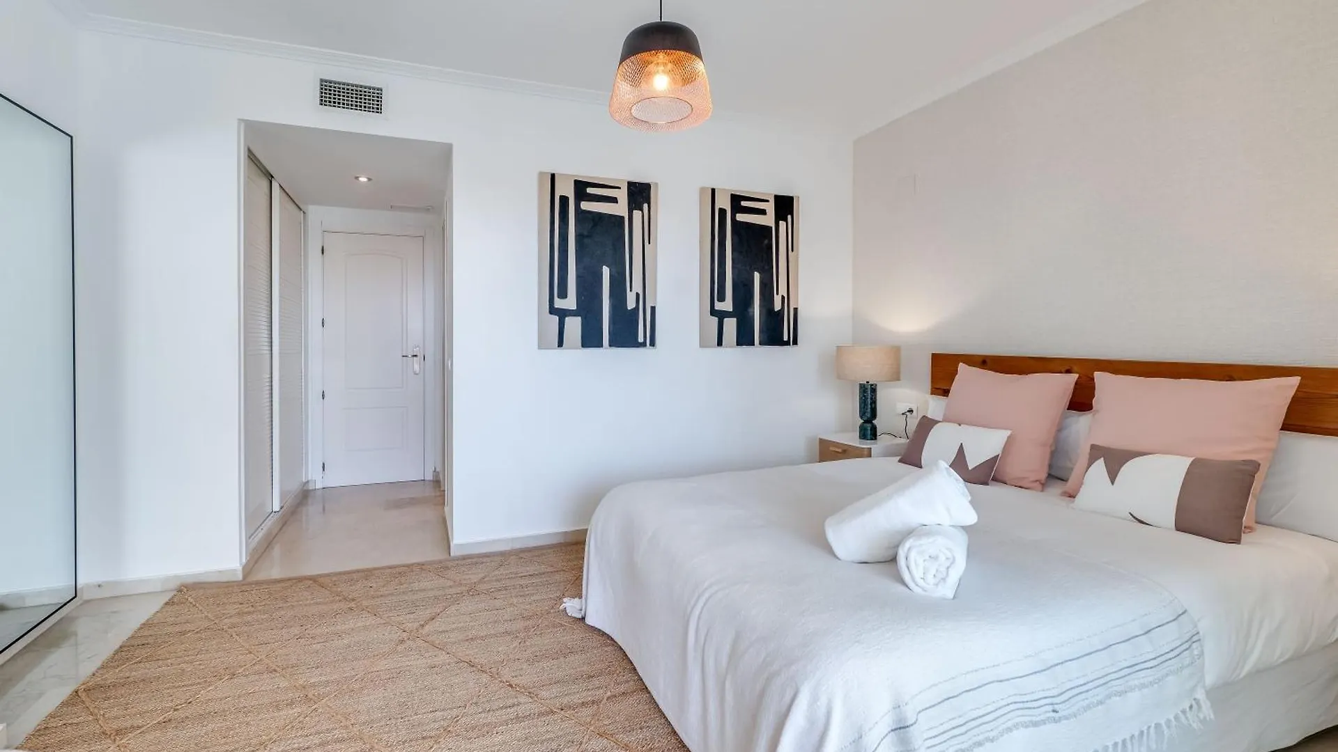 Vacation Marbella I Terrazas De Banus, Romantic, Jacuzzi, Pet-Friendly, Cosy Duplex Penthouse, 2Min Walk To Marina