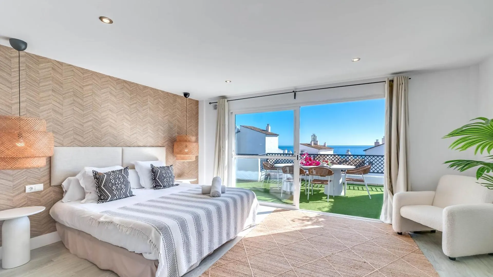 Vacation Marbella I Terrazas De Banus, Romantic, Jacuzzi, Pet-Friendly, Cosy Duplex Penthouse, 2Min Walk To Marina 0*,