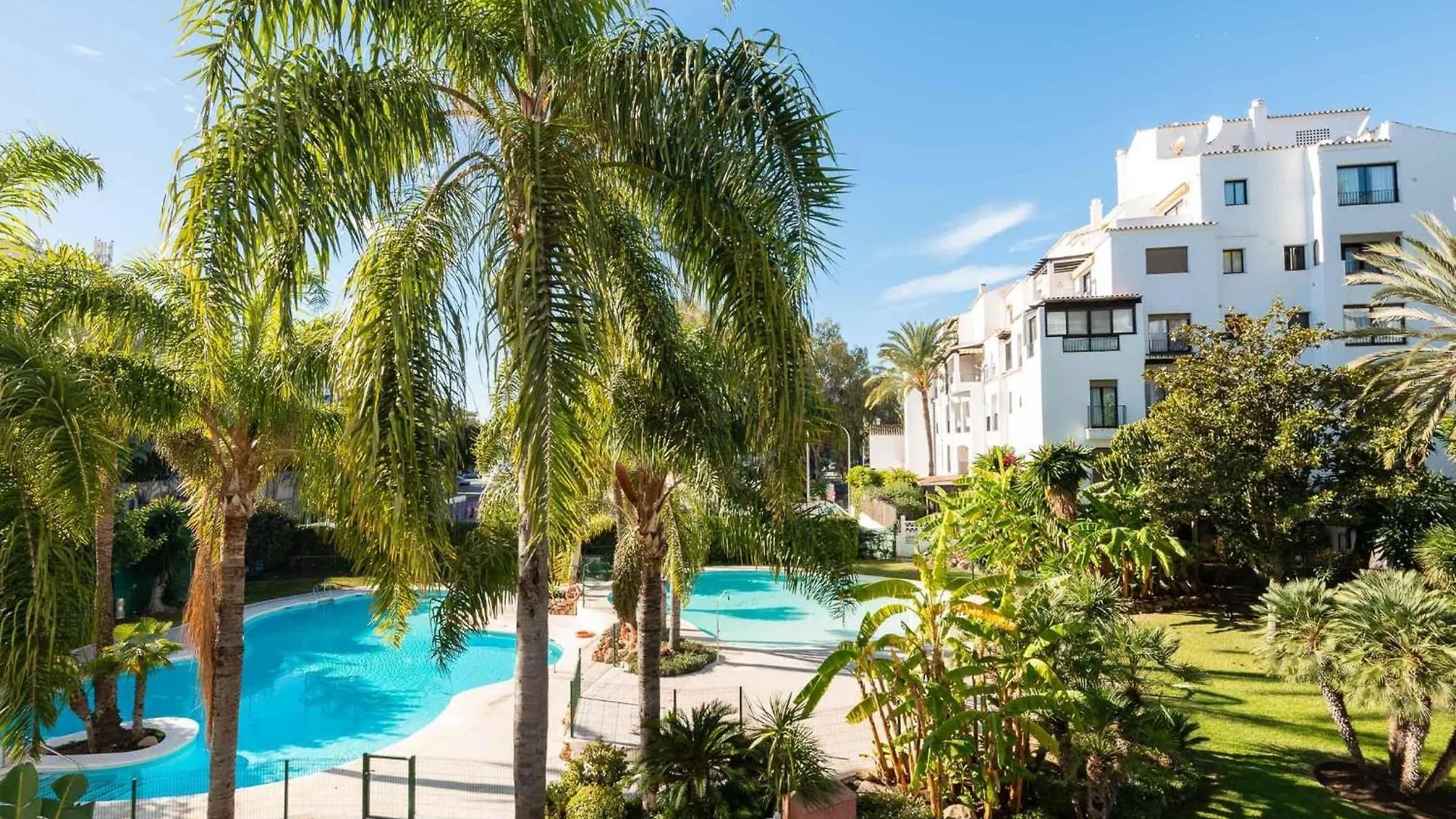 Vacation Marbella I Terrazas De Banus, Romantic, Jacuzzi, Pet-Friendly, Cosy Duplex Penthouse, 2Min Walk To Marina Apartment